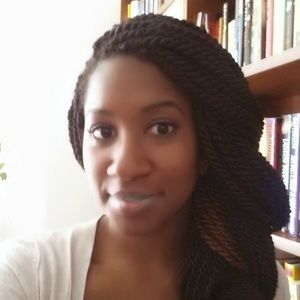 Meet your Posher, Elizabeth